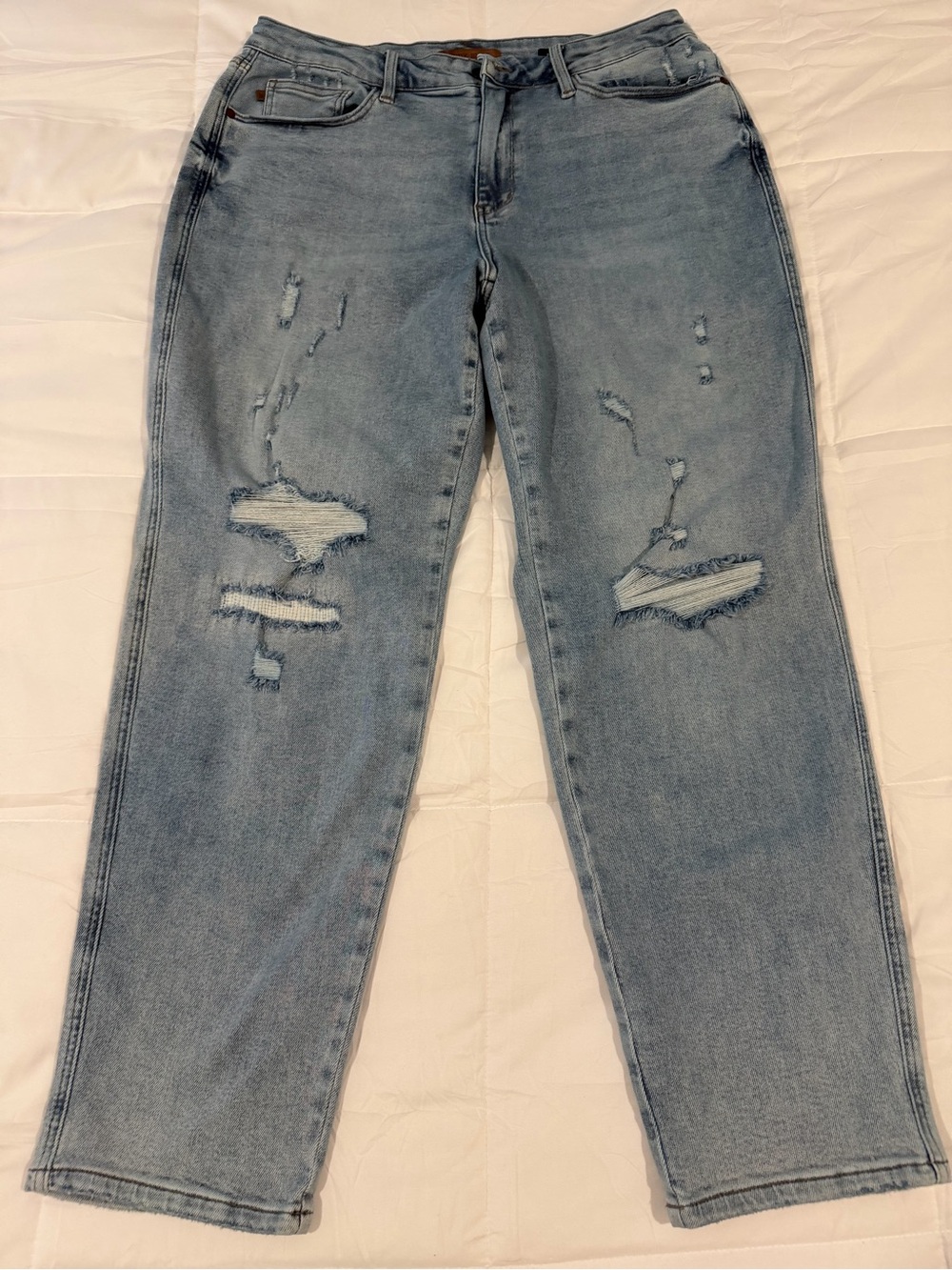 Judy Blue Light Blue Distressed Boyfriend Jeans